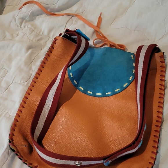 Handstiched wool and leather purse - Picture 10 of 10